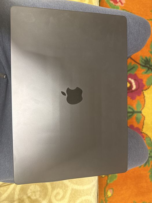 Macbook Pro 16 M3max/48gb/1TB
