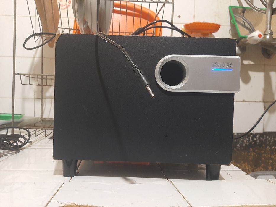 Този продукт е Philips SPA1300/00 мултимедийна система от тонколони с