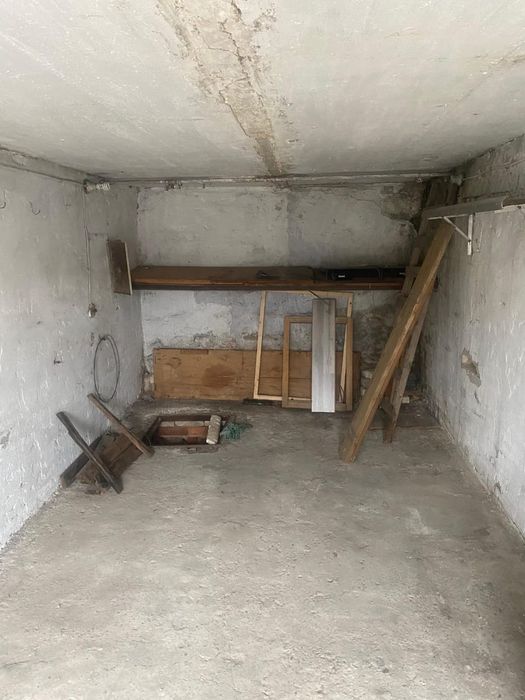 Продам гараж Автомобилист КСК
