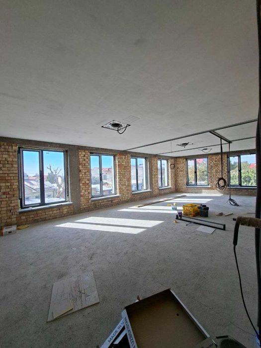 Продаю свою 3 этажную неж. помещение