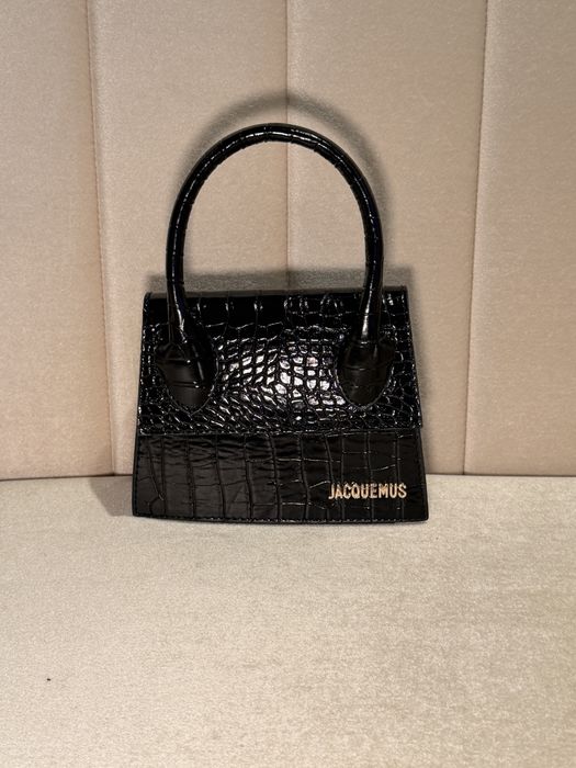 Geantă JAQUEMUS neagră-piele crocodil