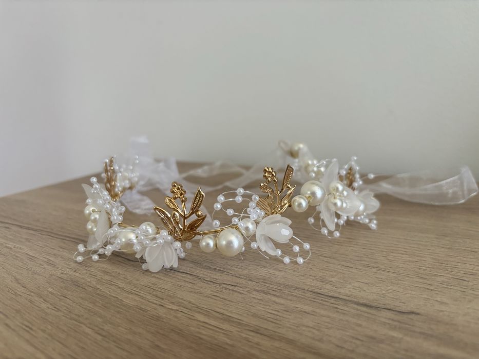 Красива тиара за коса
