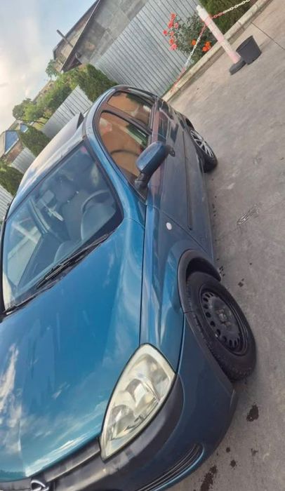 Opel corsa- 1.0 benzina- trapa-2003