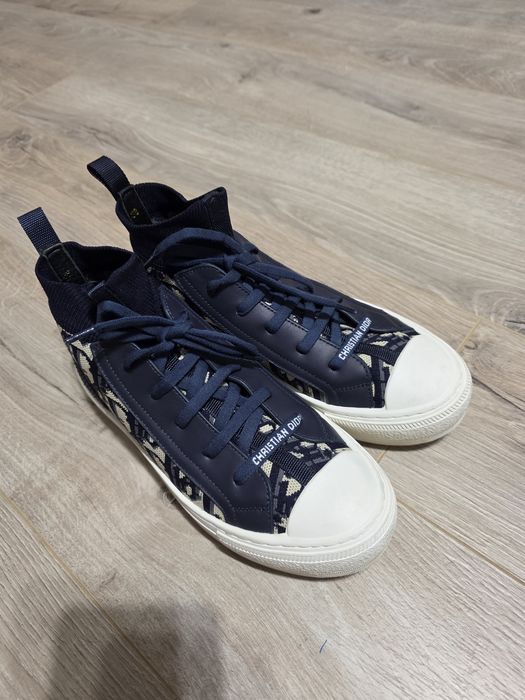 Tenesi, Sneakersi Christian Dior nr 38, dar se potrivesc pt max 37,5 c