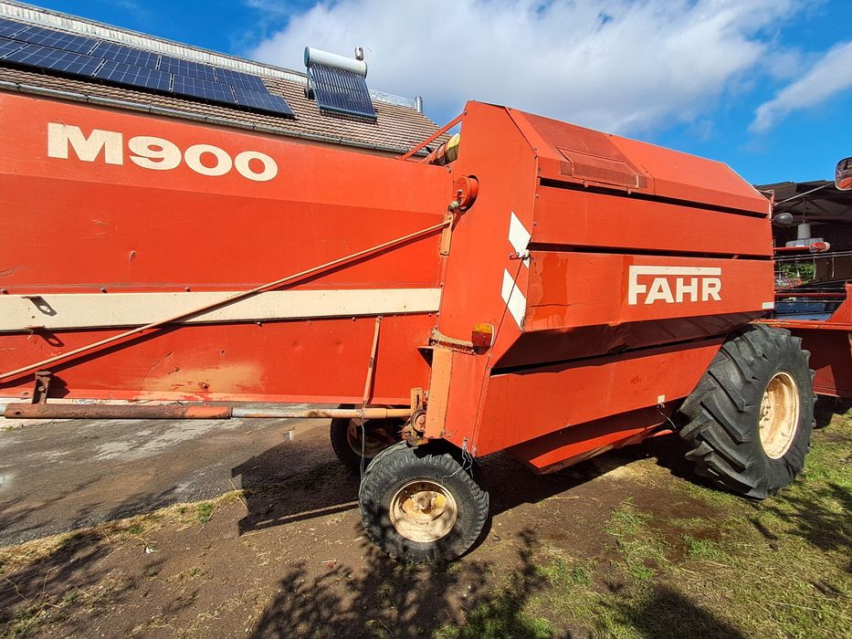 Vând combina Fahr M900