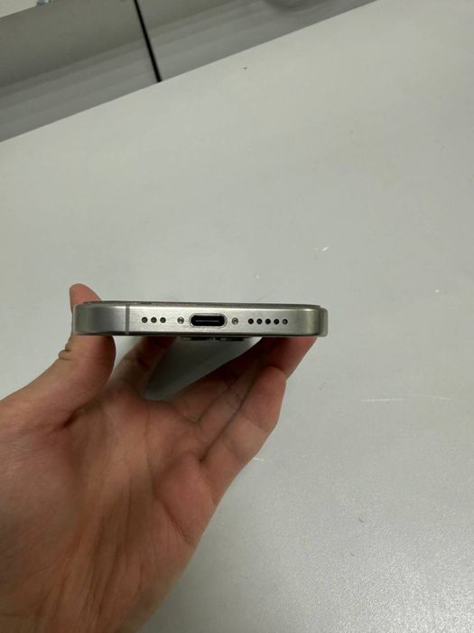 Iphone 15 pro Идеальный состояние