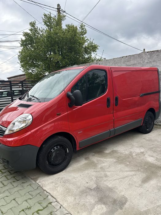 Opel Vivaro ( Renault Trafic)