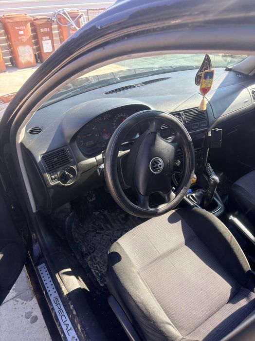 Golf4, 1,9TDI,mașina funcționează bine.mai multe detalii la telefon