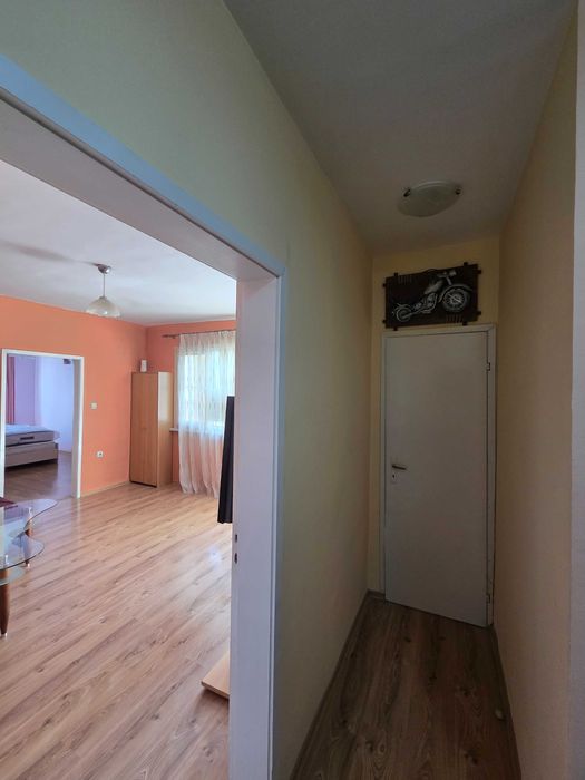 Дава се под наем Тристаен апартамент в Стара Загора, Кольо Ганчев - 65 кв.м за 204 € - Снимка #1