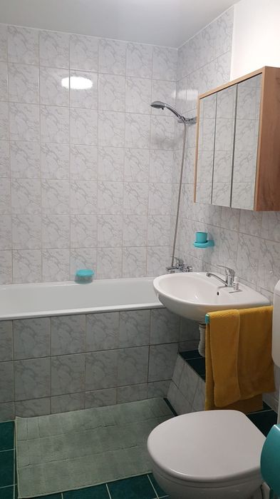 Dau in chirie in Oradea apt 2 camere,cartieru Dragos Voda