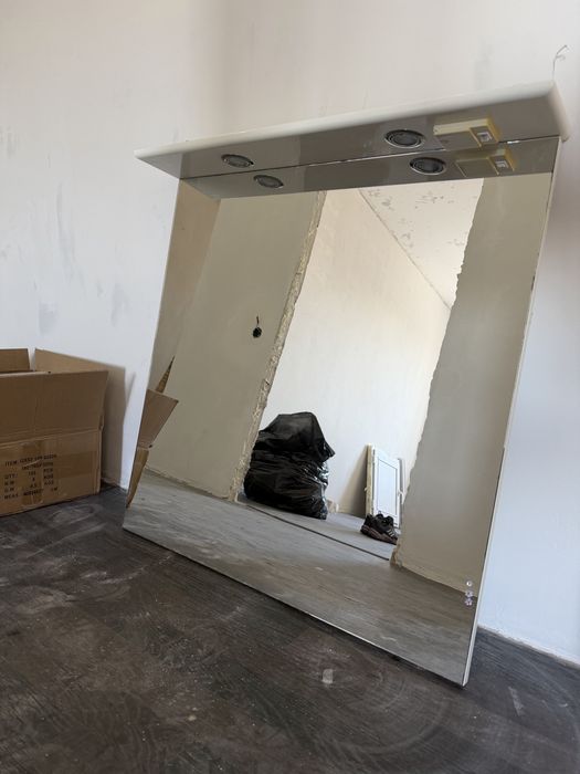 Продам зеркало с подсветкой