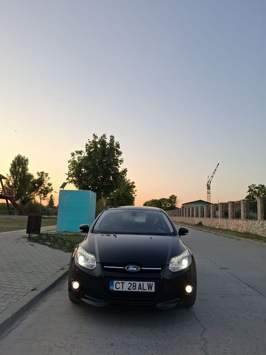 Vând ford focus linie crom