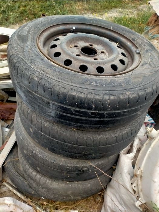 Продам диски на мазду кронос