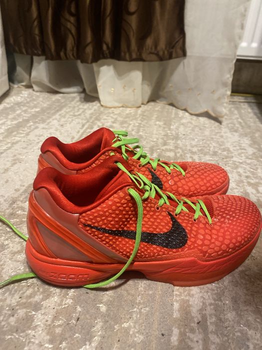 Kobe grinch nike