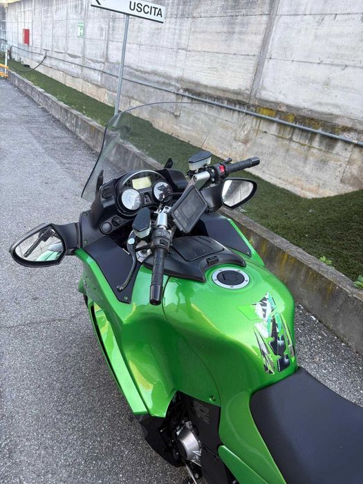 Kawasaki GTR 1400