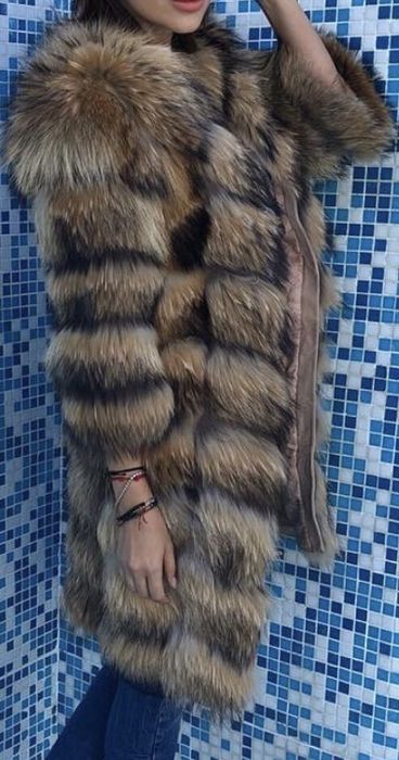 Haina din blana naturala de vulpe