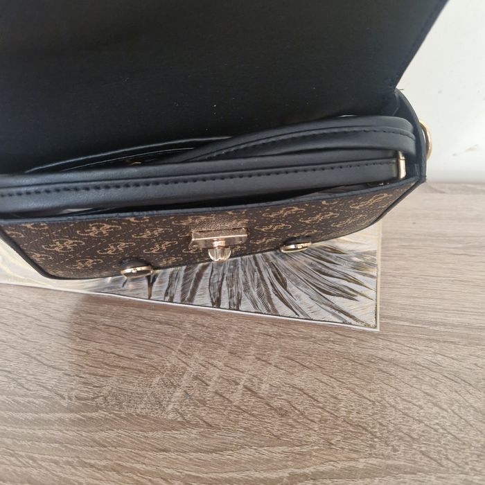 Дамска чанта нова