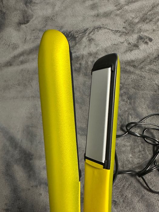 Placa de întins părul Tigi Bed head Ceramic