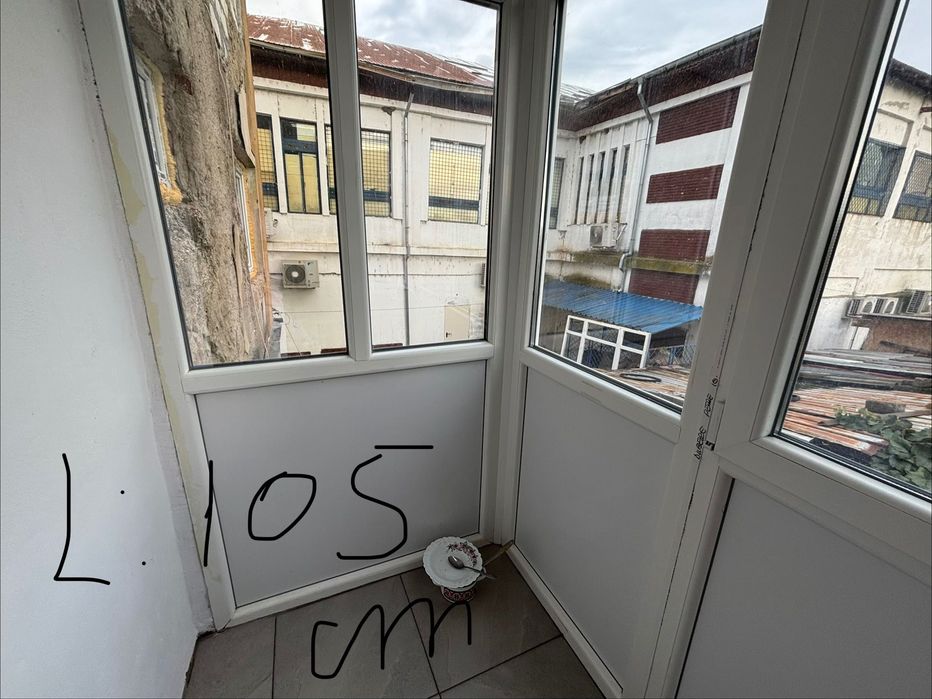 Termopan pentru balcon REHAU