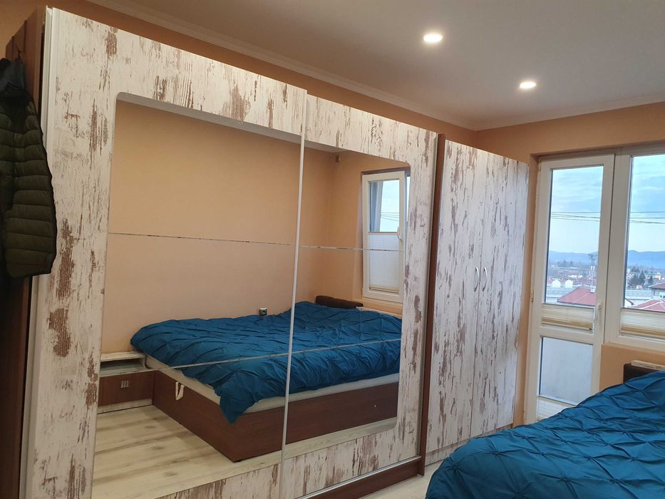 Продава се Четиристаен апартамент в Казанлък - 115 кв.м за 1042 €/кв.м - Снимка #2