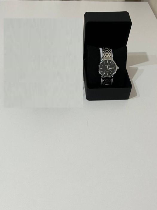 Часы наручные продам