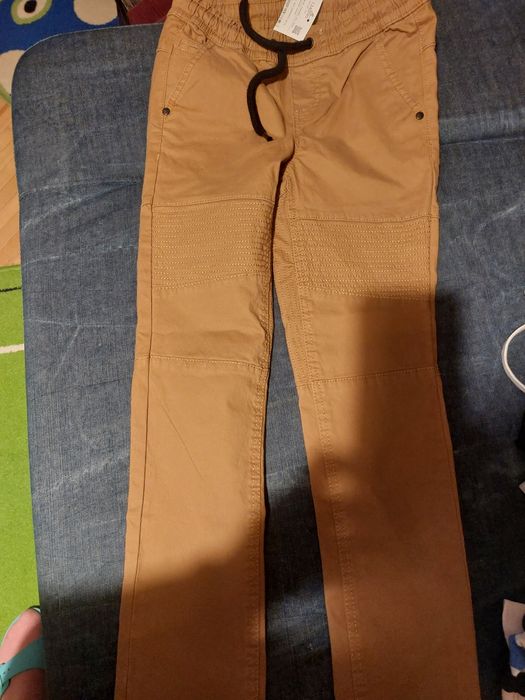Pantaloni ( 140 cm) si camasi pt vara, pt baieti, 9-11 ani, noi, cu et