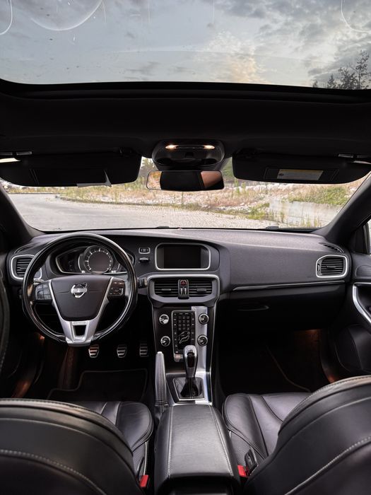 Volvo v40/2014.07/d4