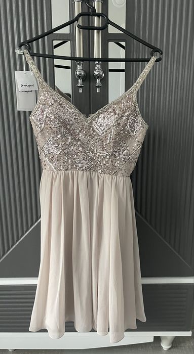 Официална рокля Unique розова