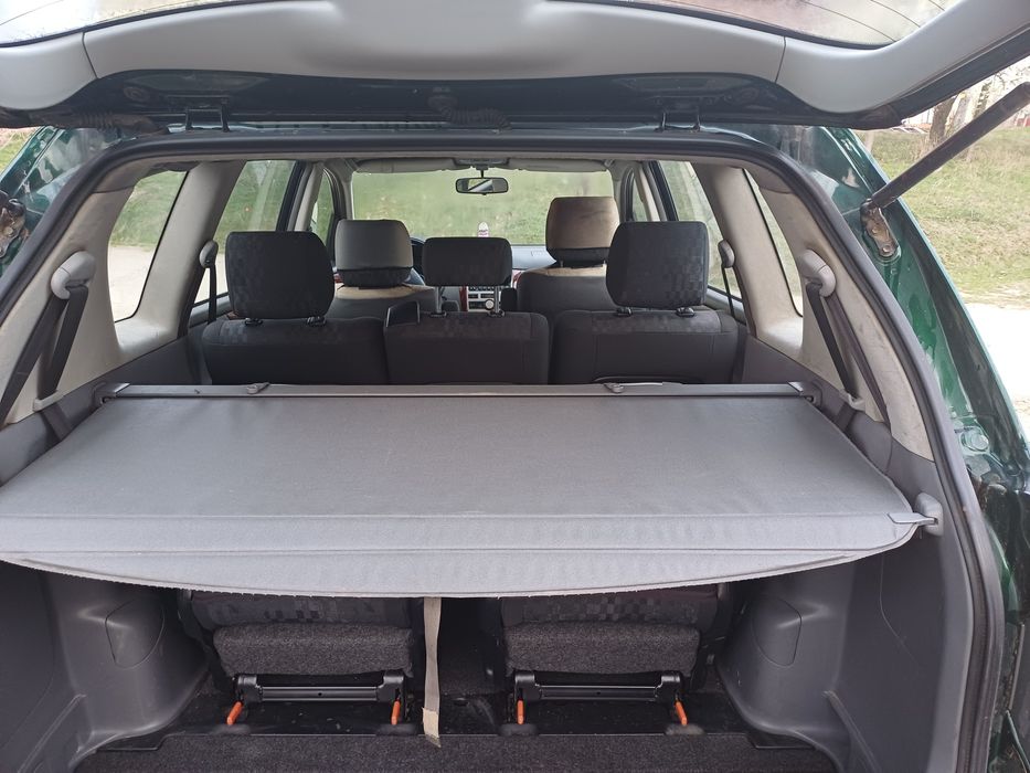 Vând Toyota Avensis Verso