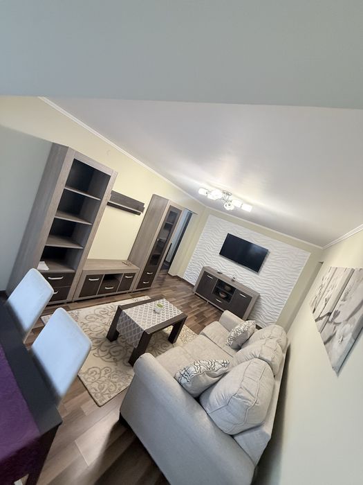 Inchiriez apartament 4 camere Ultracentral