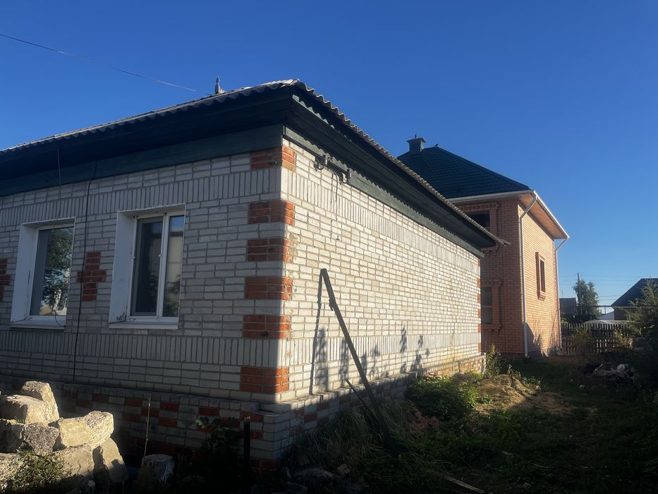 Продам два дома на одном участке
