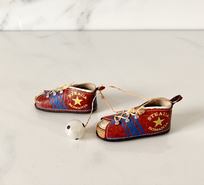 Steaua ghete crampoane fotbal anii 80-90 jucarii vechi romanesti
