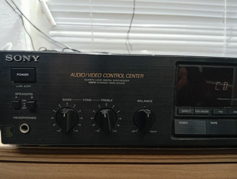 Стерео ресивър SONY str-av 210