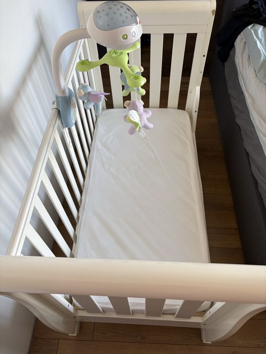 Fisher Price Музикална въртележка за легло МЕЧЕТА-ПЕПЕРУДИ