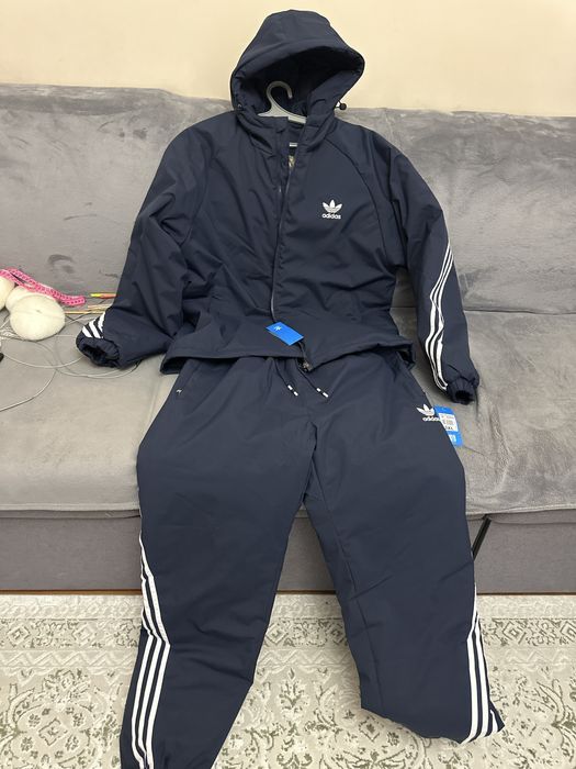 костюм спортивный