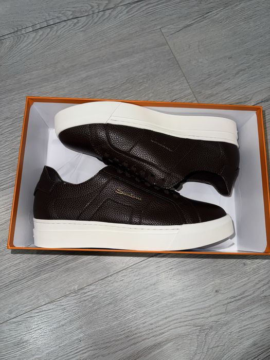 Обувки Santoni.