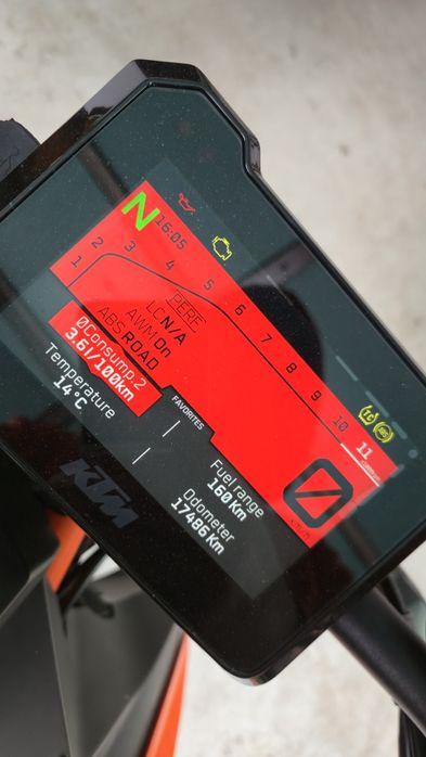 KTM 1290 Super Duke R