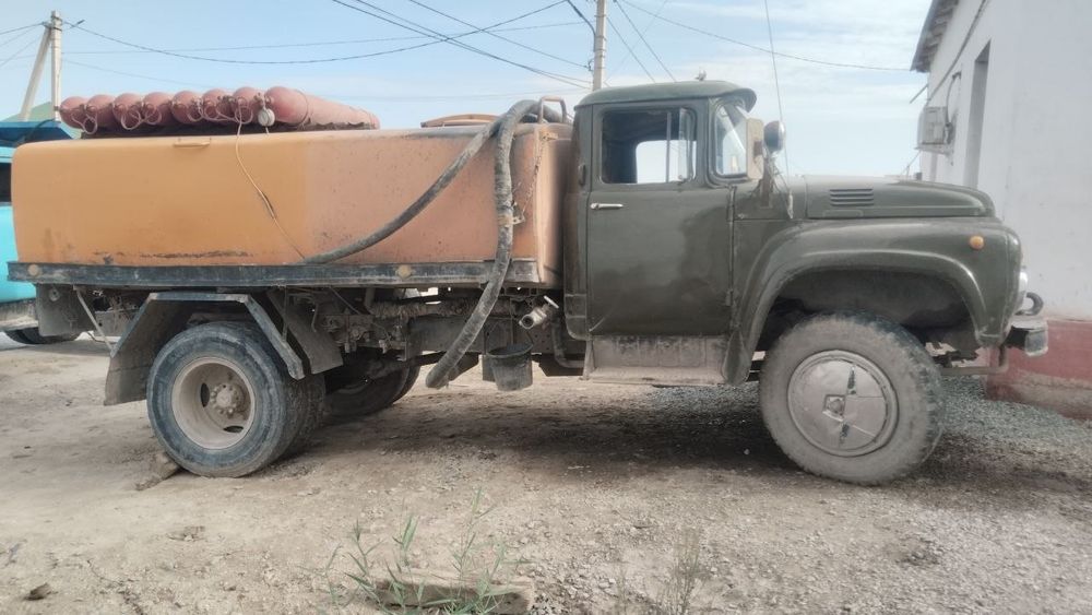 Вадавоз яхши халатда ЗИЛ 130