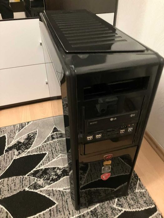 Carcasa PC Gaming/Server NZXT Switch 810 + 4 Ventilatoare Arctic