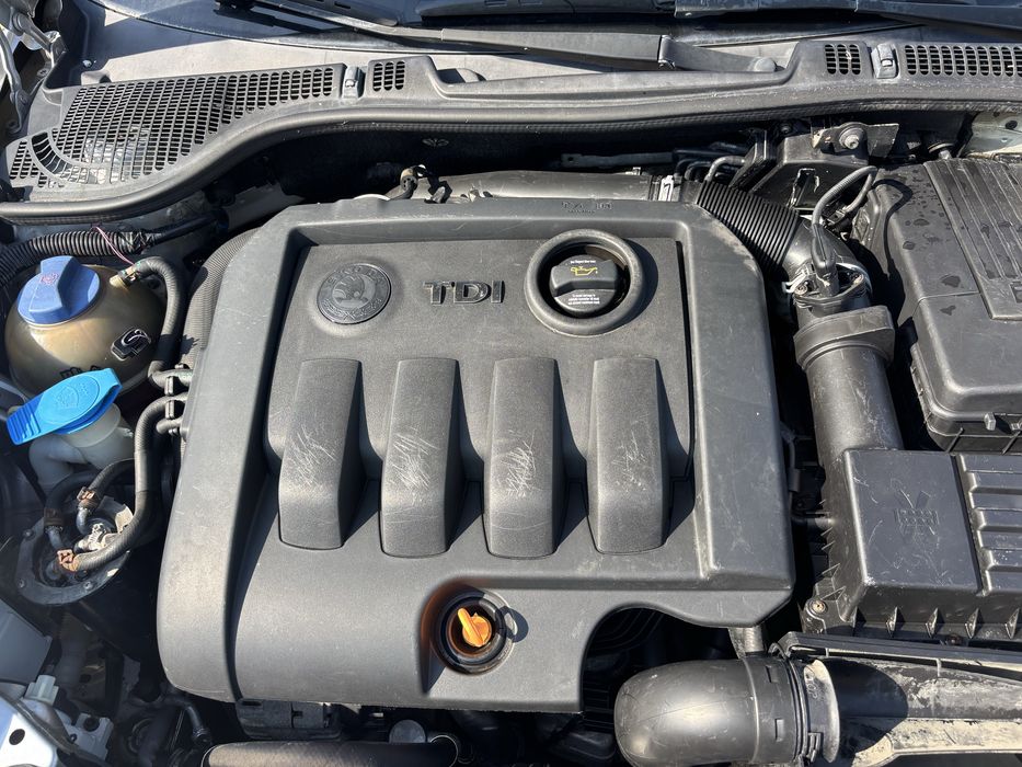 Skoda Octavia Шкода Октавия на Части 1,9ТДИ BXE 1.9 TDI 105 к.с. 5 степенна ск кутия!