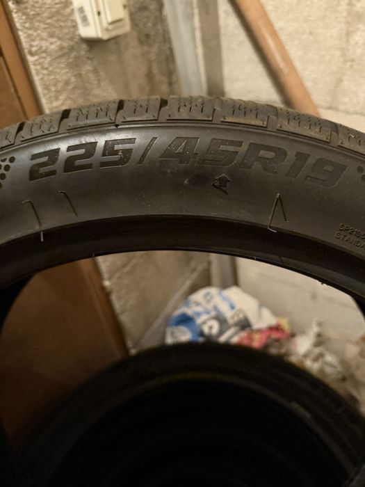 Зимни Гуми 225/45/19