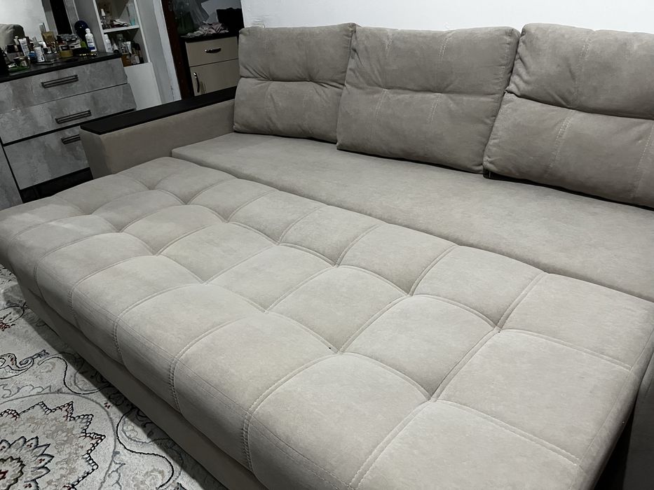 Гостинный раскладной  диван