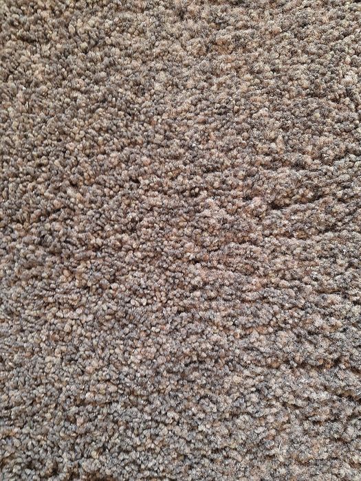 Килими два размера еднакви