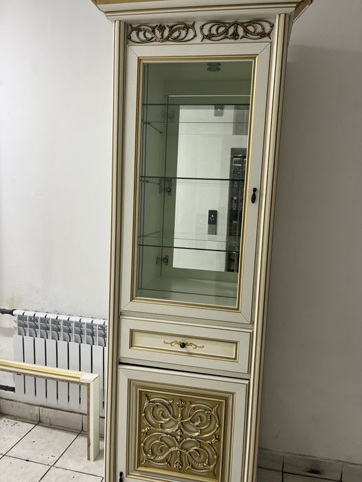 Горка, стенка для гостинной