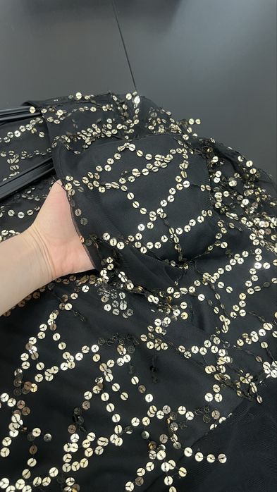 Боди черный с пайетками