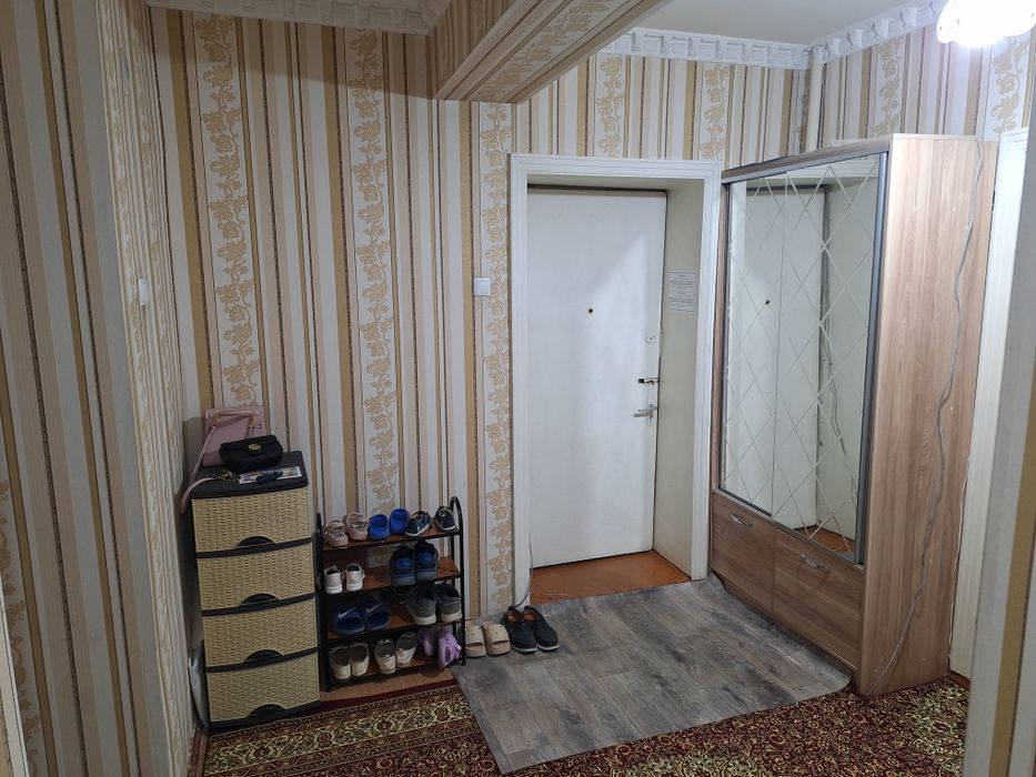 Продаётся СРОЧНО Банковский дом. Мухбир. 3 ком. 1-этаж. Банковс