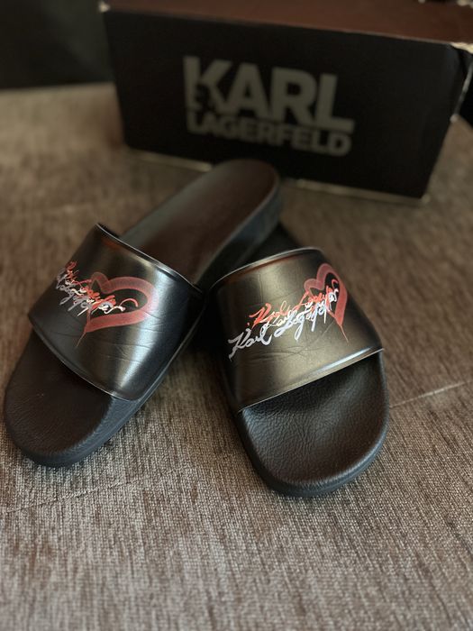 Чехли Karl Lagerfeld