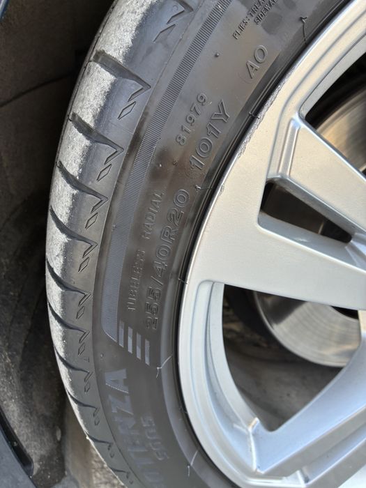 255/40/20 Bridgestone летни 4 бр