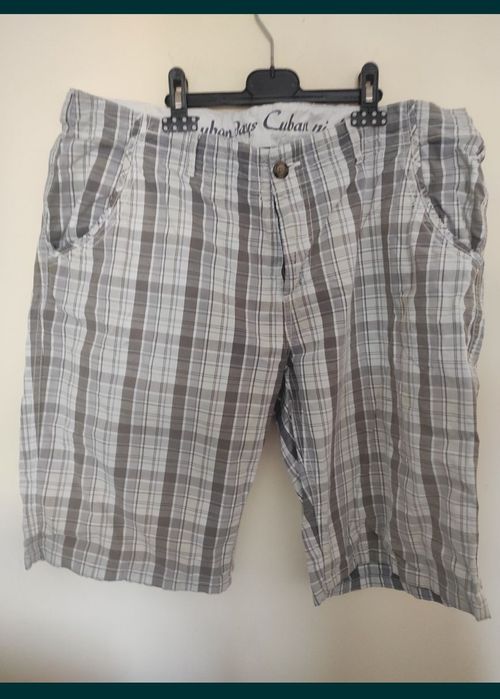 Pantaloni scurți pentru bărbați