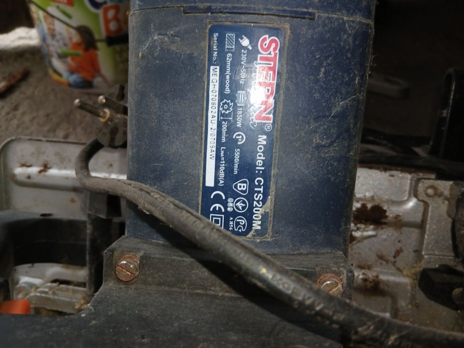 De vinzare circular foarte puțin folosit.